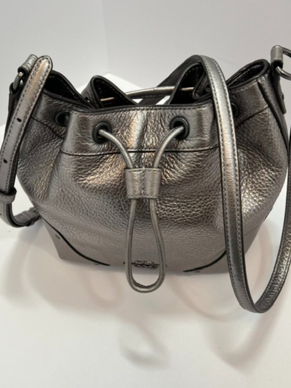 Coach Antique Nickel/Silver Baby Mickie Leather Drawstring Bag F35363 EUC - Picture 5 of 13